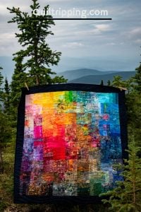 In the Land of the Midnight Sun - original quilt design inspired my my summer trip to Fairbanks, Alaska #quilt #rainbowquilt