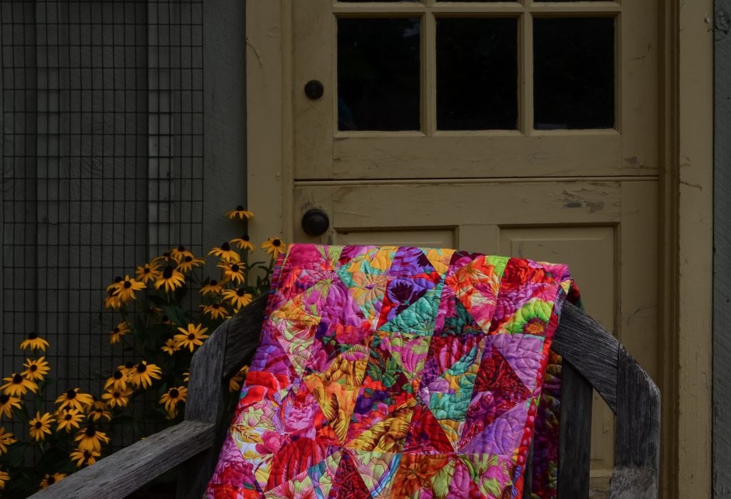 close up of Brandywine Flower Walk quilt