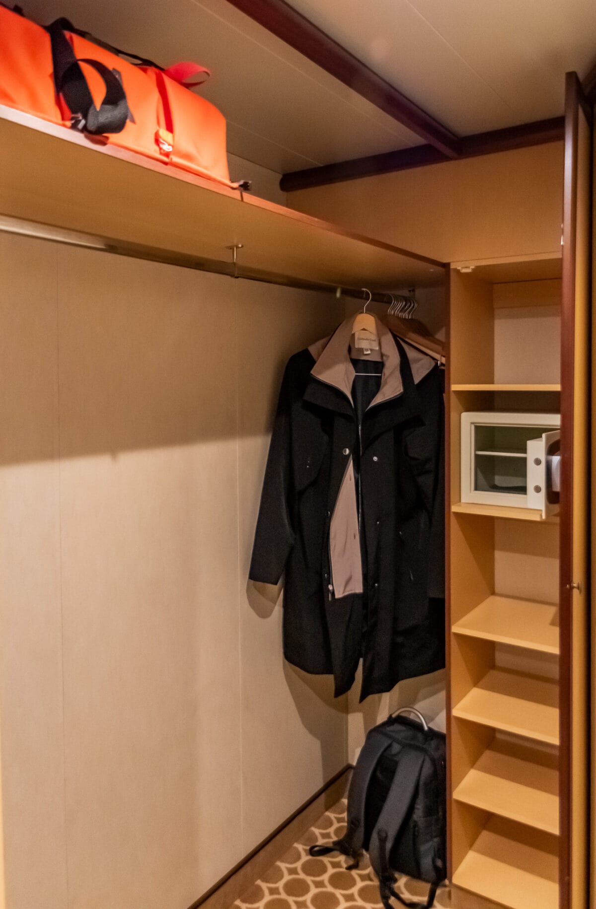Regal Princess R415 Cruising Like a Princess - A Complete Regal Princess Cruise Review With ...