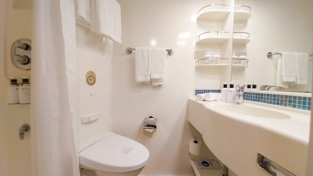 Deluxe balcony cabin bathroom