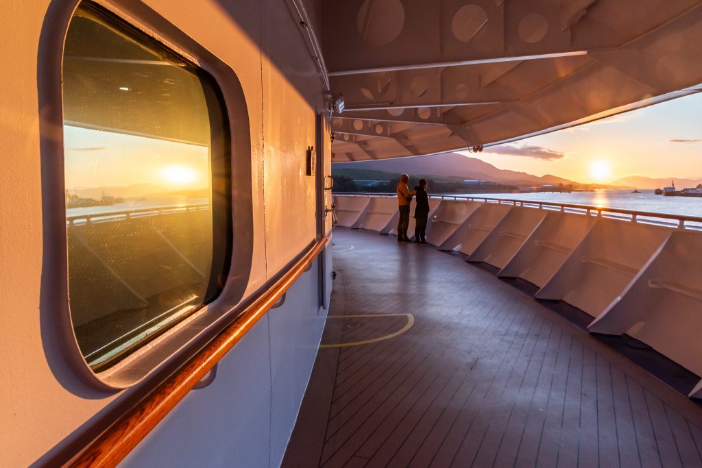The front of the promenade deck extends on to deck 8
