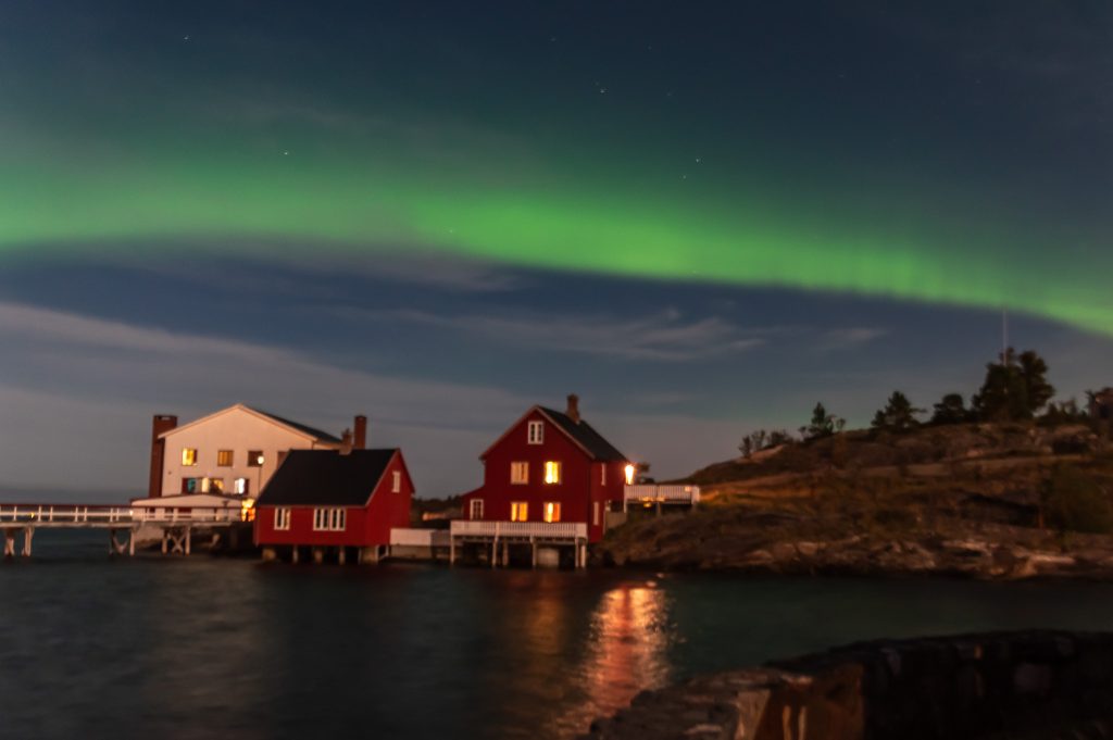 First views of the northern lights in Norway on the island of Frei