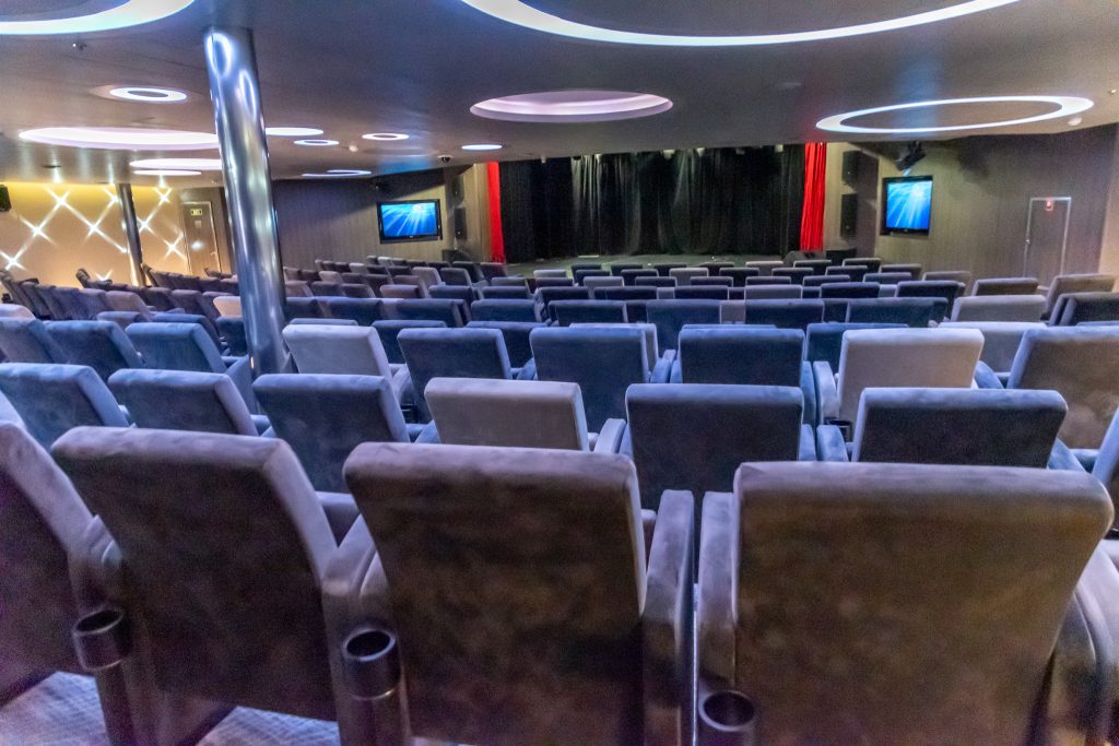 Theater on the L'Austral