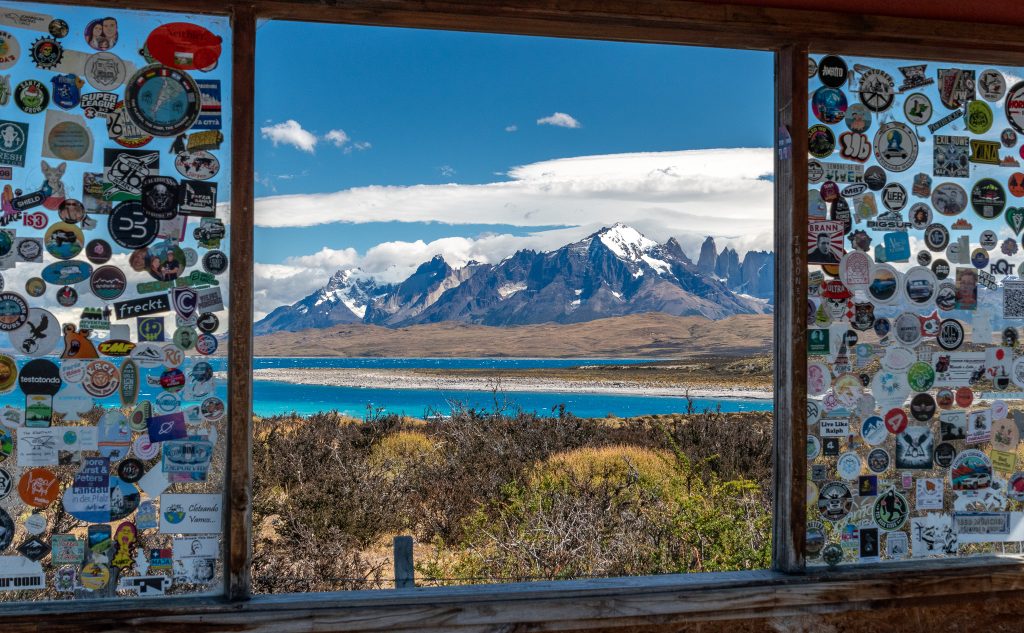Another Lago Sarmiento viewpoint