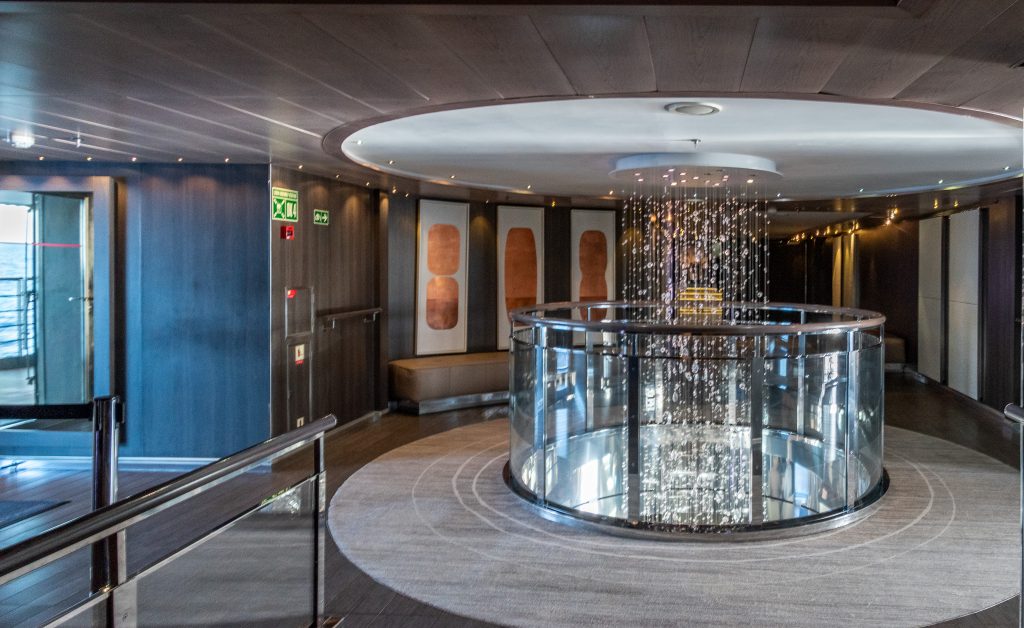 Second level of the atrium on the L'Austral