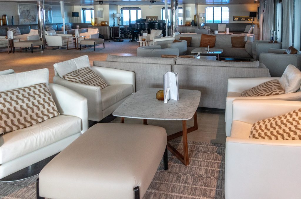 The Main Lounge on the L'Austral