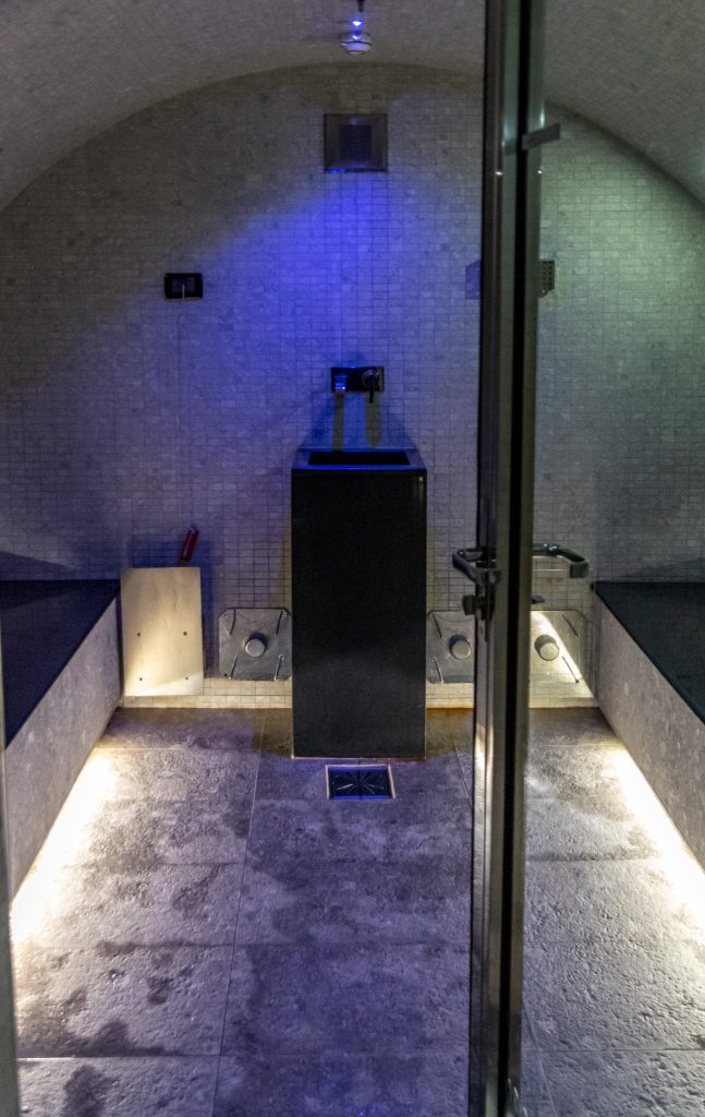Steam room on the L'Austral
