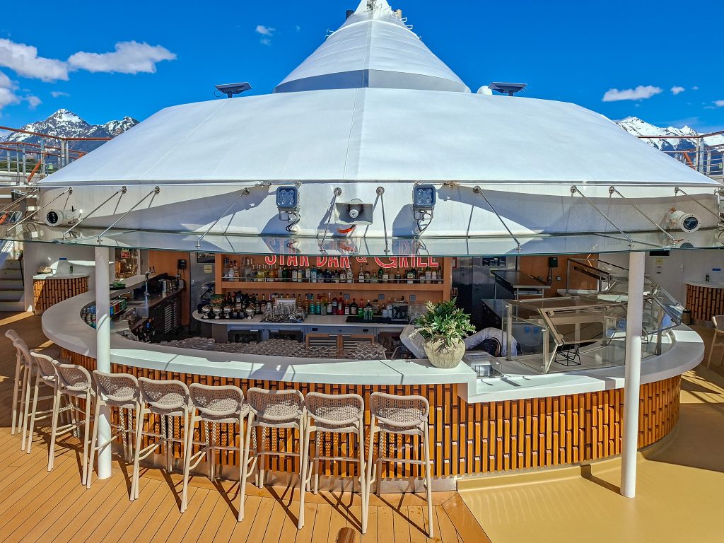 Star Bar and Grill on the Star Seeker