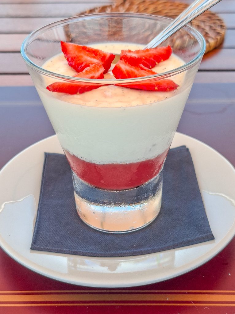 Strawberry panacotta