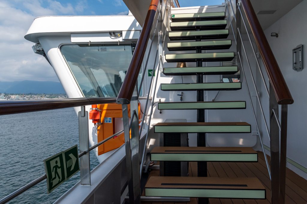 Entrance to the bridge on the Star Seeker