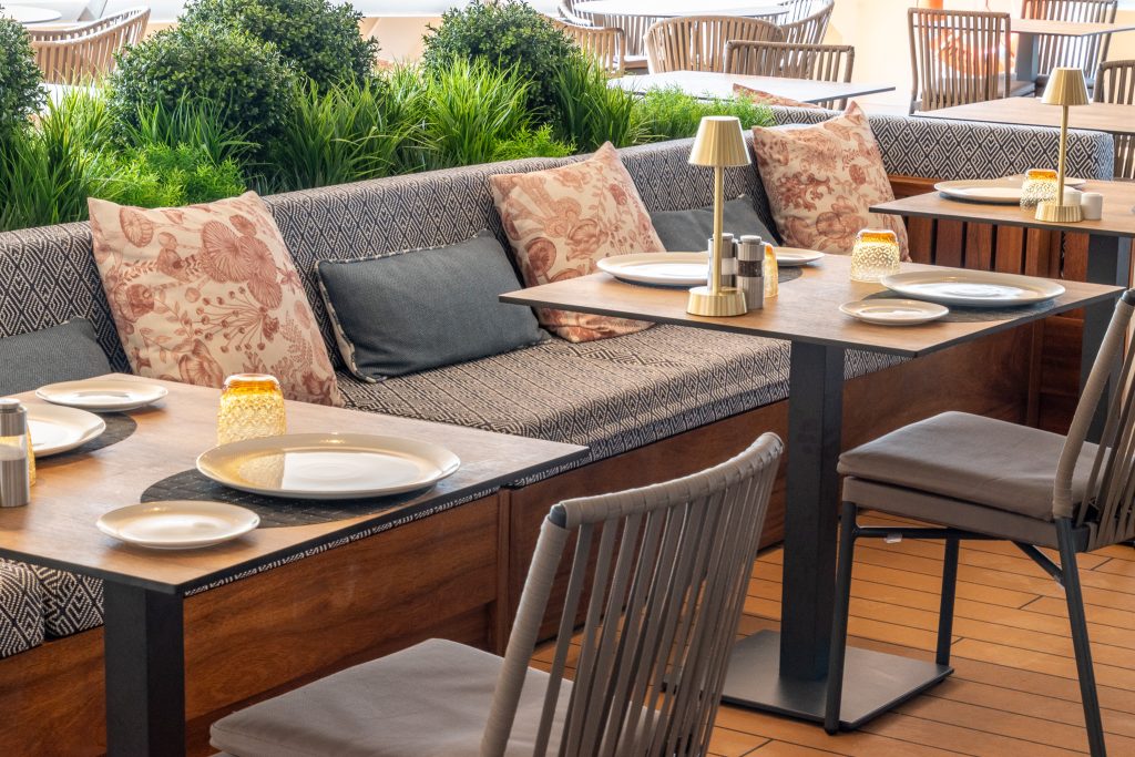 outdoor eating area