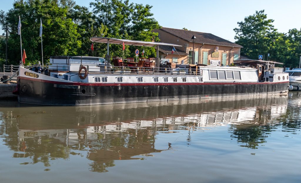 the Athos docked in Capestang