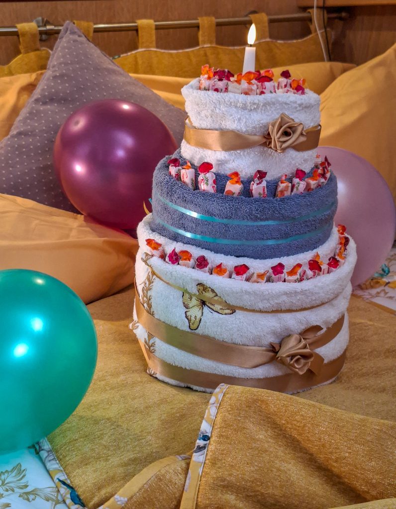 Anniversary decorations