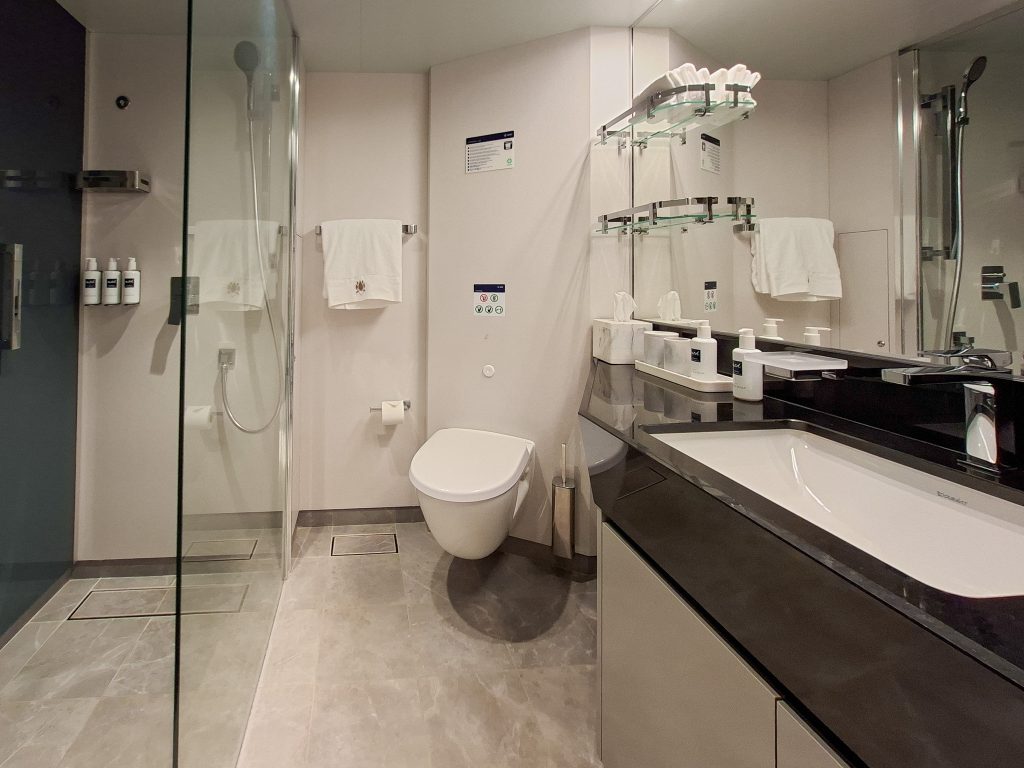 My Yacht Club suite bathroom
