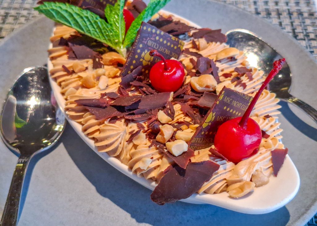 Banana split for dessert